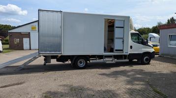 Iveco Daily 65C15 - gesloten auto/machine Transporter beschikbaar voor biedingen
