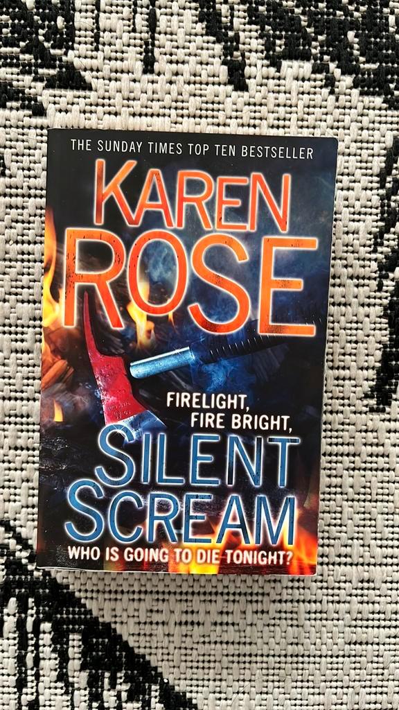 Boek Silent scream- Karen Rose, Boeken, Taal | Engels, Zo goed als nieuw, Ophalen of Verzenden
