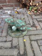 Kleine betonnen waterspuwer, kikker, dierenberld, tuinbeeld, Tuin en Terras, Tuinbeelden, Ophalen of Verzenden, Gebruikt, Beton