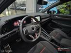 Volkswagen Golf 2.0 TSI GTI Clubsport 45 Panorama/Akrapovic/, Auto's, Volkswagen, Zwart, 4 cilinders, 1984 cc, Alcantara