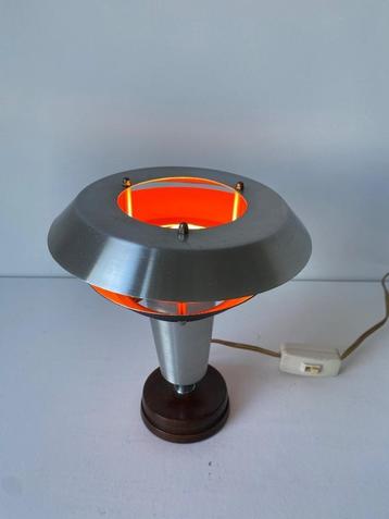 Vintage lampen beschikbaar voor biedingen