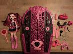 Monster High Draculaura Ultimate Mysteries Pop, Kinderen en Baby's, Speelgoed | Poppen, Ophalen of Verzenden, Zo goed als nieuw