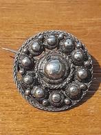 Antieke Zilveren Zeeuwse Knop Doekspeld, Minder dan 4 cm, Ophalen of Verzenden, Zo goed als nieuw, Zilver