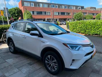 Toyota RAV4 XLE hybride AWD 2017 beschikbaar voor biedingen