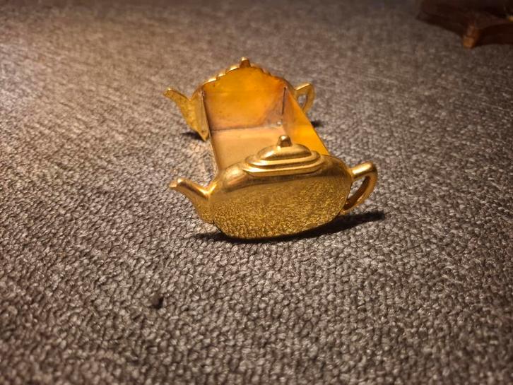 Theezakjeshouder in de vorm van theepotten, Antiek en Kunst, Antiek | Woonaccessoires, Ophalen of Verzenden