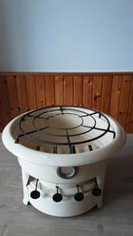 EMAILLE BEIGE 4 PITS PETROLEUMSTEL., Antiek en Kunst, Ophalen of Verzenden