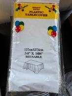 10 plastic tafelkleden nieuw in verpakking, Ophalen of Verzenden, Nieuw, Rechthoek