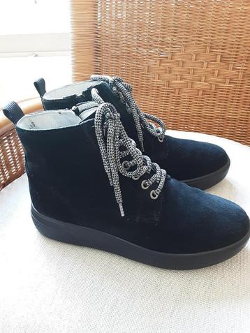 Nieuwe 'Waltlaüfer' zwarte veterboots Maat 37,5 beschikbaar voor biedingen