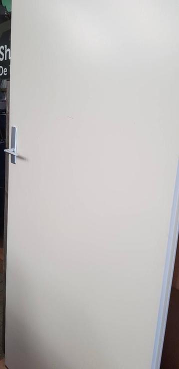 Opdek binnendeuren glad te koop beschikbaar voor biedingen