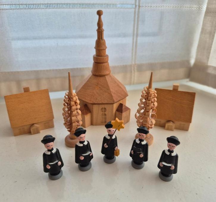 Miniatuur houten kerstdorpje, Diversen, Kerst, Zo goed als nieuw, Ophalen of Verzenden