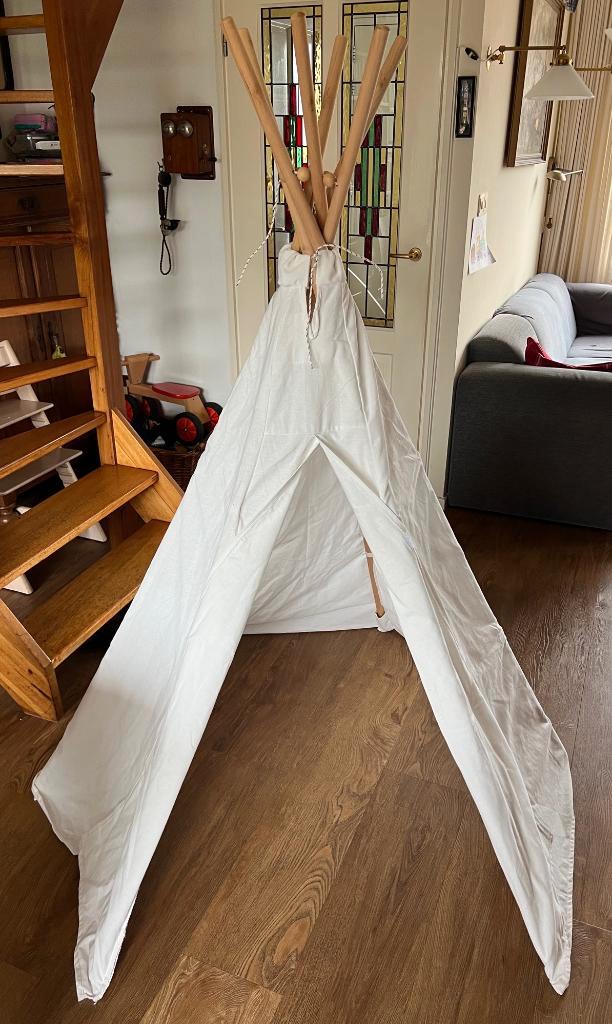 Tipi speeltent met 6 houten stokken, Kinderen en Baby's, Speelgoed | Speeltenten, Gebruikt, Ophalen of Verzenden