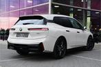 BMW iX xDrive45 M Sport / Panoramadak Sky Lounge / Trekhaak, Auto's, BMW, Automaat, Lederen bekleding, IX, Leder