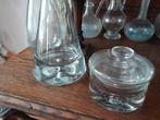 Karaf met 6 likeur glaasjes, bakje en fruitschaal met bel on, Antiek en Kunst, Ophalen