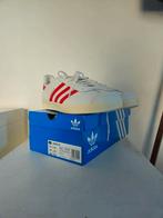 Adidas gazelle, Ophalen of Verzenden, Zo goed als nieuw, Wit