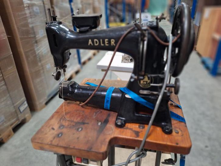 Adler Vrije Arm Stikmachine - Doe een Bod!, Hobby en Vrije tijd, Naaimachines en Toebehoren, Gebruikt, Naaimachine, Overige merken