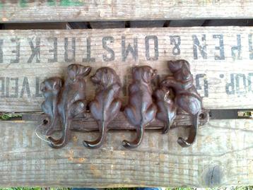 Leuke Kapstok, wandhaak met hondenstaartjes, bruin gietijzer beschikbaar voor biedingen