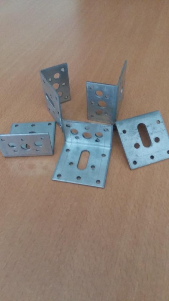 40 stuks hoekanker zonder Ril 60x40x60 mm, Doe-het-zelf en Verbouw, IJzerwaren en Bevestigingsmiddelen, Zo goed als nieuw, 50 tot 100 mm