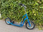 Blauwe step met luchtbanden, Fietsen en Brommers, Steps, Ophalen, Gebruikt, Kickbike