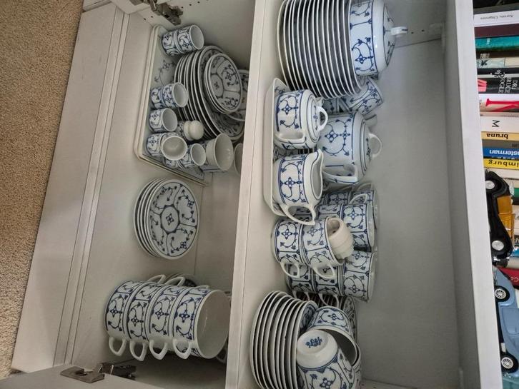 Jager saks blauw compleet servies, Huis en Inrichting, Keuken | Servies, Gebruikt, Compleet servies, Overige stijlen, Porselein