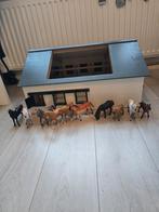 Houten paardenstal met paardjes, Kinderen en Baby's, Speelgoed | Houten speelgoed, Ophalen, Zo goed als nieuw, Overige typen