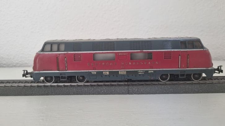 Märklin V200 locomotief, geheel van metaal, Hobby en Vrije tijd, Modeltreinen | H0, Gebruikt, Locomotief, Wisselstroom, Märklin