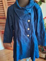 Jas donkerblauw klokkend   52 54, Ophalen of Verzenden, Zo goed als nieuw, Blauw, Jas of Mantel
