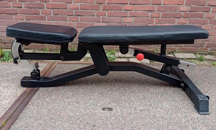 Lifemaxx fitness adjustable bench body building bankdrukken, Sport en Fitness, Fitnessmaterialen, Zo goed als nieuw, Fitnessbank