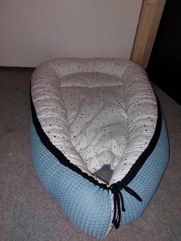 Babynestje beschikbaar voor biedingen