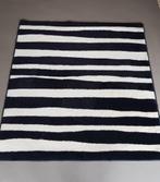Vloerkleed Urskog zwart / wit (zebra) gestreept 135x135 cm, Ophalen, Gebruikt, Vierkant, Wit