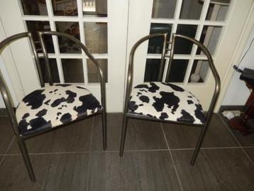 2x superleuke stoel vintage design stevig frame samen €19,00 beschikbaar voor biedingen