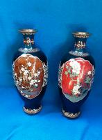 Zeldzaam paar Japanse Cloisonné vazen, Meiji periode, Ophalen of Verzenden