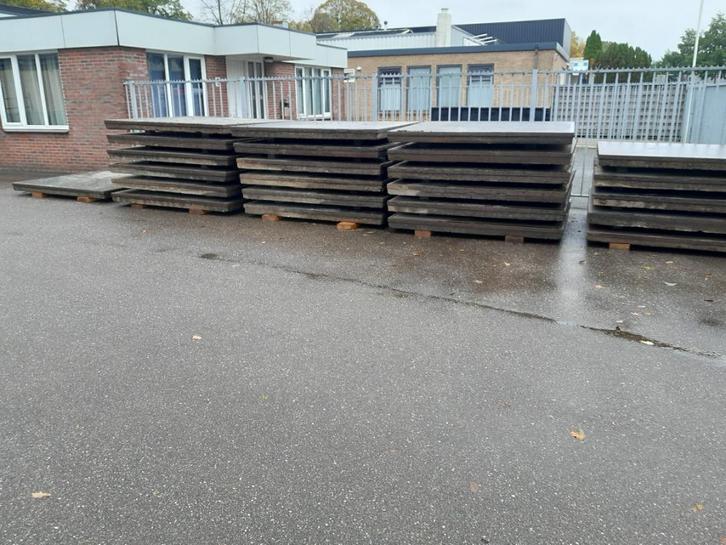 24  orginele stelconplaten met stalen rand   betonplaten, Tuin en Terras, Overige Tuin en Terras, Gebruikt, Ophalen
