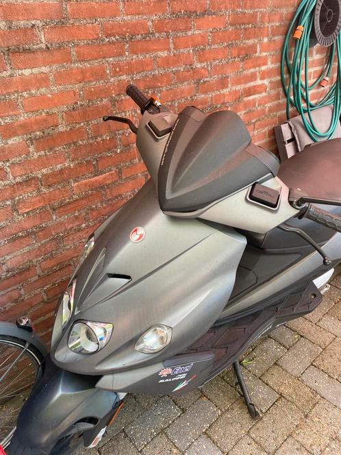 Malaguti Phantom f12R, Fietsen en Brommers, Scooters | Overige merken, Gebruikt, Maximaal 45 km/u, Benzine, Ophalen