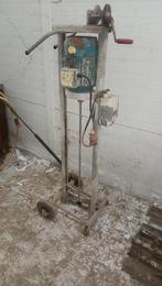 mestmixer, hamermolen, voerbunker, elektromotoren, Meerdere dieren, Varken