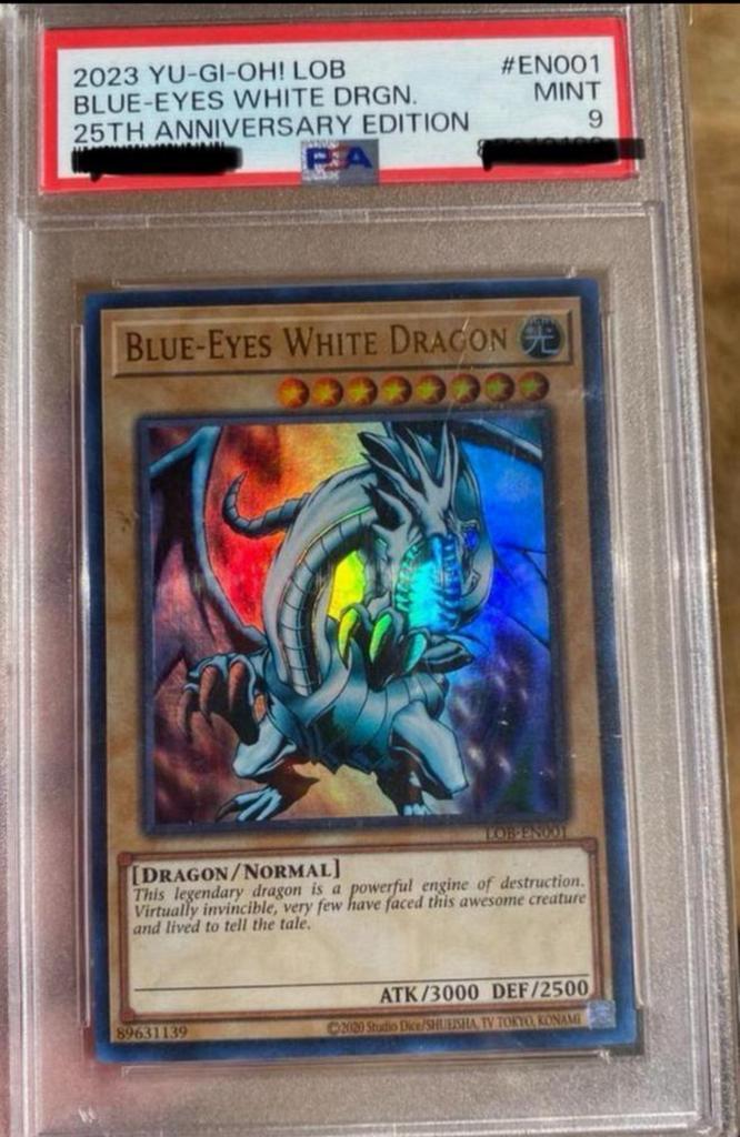 Yu-Gi-Oh! Blue Eyes White Dragon LOB PSA 9 Mint !, Hobby en Vrije tijd, Verzamelkaartspellen | Yu-gi-Oh!, Zo goed als nieuw, Losse kaart