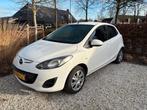 Mazda 2 1.3 75pk 5D 2013 Wit, lichtmetalen velgen, Auto's, Voorwielaandrijving, Euro 5, Stof, 74 pk
