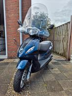 Piaggio new fly 2016 blauw, Fietsen en Brommers, Scooters | Piaggio, Ophalen, Gebruikt, Benzine, Fly