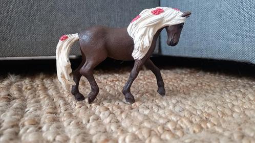 Schleich Rocky Mountain Horse Merrie 42469, Verzamelen, Dierenverzamelingen, Zo goed als nieuw, Beeldje of Figuurtje, Paard, Ophalen of Verzenden