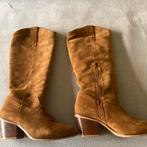 Hoge camel suede laarzen maat 39, Kleding | Dames, Hoge laarzen, Overige kleuren, Ophalen of Verzenden, Zo goed als nieuw