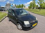 Fiat Panda 1.2 Dynamic Met Nieuwe APK!, Voorwielaandrijving, Gebruikt, 1242 cc, Zwart