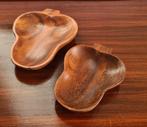 te koop: set 2 houten schaaltjes peer retro vintage jaren 70, Ophalen of Verzenden, Huis en Inrichting