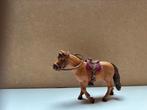 Schleich pony met tuig, Verzamelen, Dierenverzamelingen, Ophalen of Verzenden, Zo goed als nieuw, Paard, Beeldje of Figuurtje