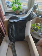 J. A. Barnsby and Sons dressuur zadel, 18 inch, Dieren en Toebehoren, Paarden en Pony's | Overige Paardenspullen, Ophalen, Gebruikt