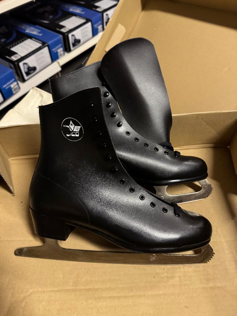 kunstschaatsen maat 42, Sport en Fitness, Schaatsen, Overige merken, Nieuw, Ophalen of Verzenden, Kunstschaatsen