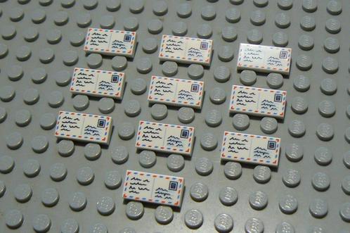 L880 Tegels 1x2 met opdruk kaart / envelop wit 10 st., Kinderen en Baby's, Speelgoed | Duplo en Lego, Nieuw, Lego, Losse stenen