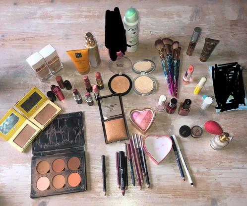 Make-up, Sieraden, Tassen en Uiterlijk, Uiterlijk | Cosmetica en Make-up, Gebruikt, Make-up, Gehele gezicht, Overige kleuren, Ophalen of Verzenden