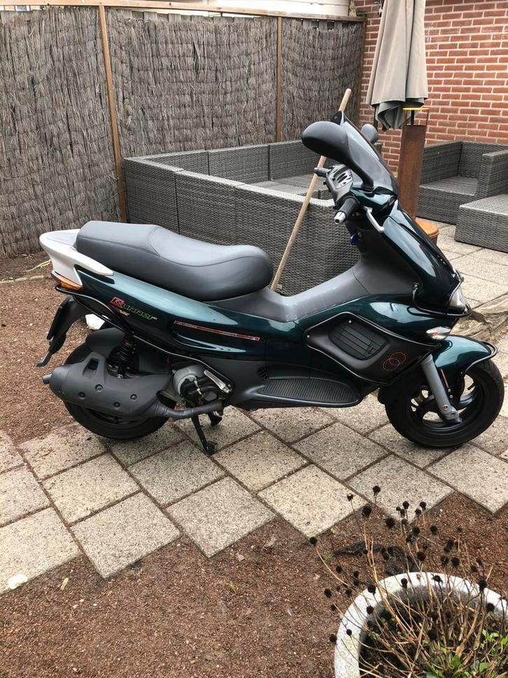 Gilera runner 218cc, Fietsen en Brommers, Brommeronderdelen | Scooters, Zo goed als nieuw, Piaggio, Blok, Ophalen of Verzenden