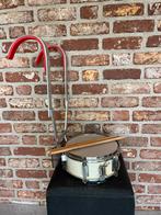 Snaredrum/ kleine trom (26cm doorsnee) met draagbeugel, Muziek en Instrumenten, Trommel, Gebruikt, Ophalen