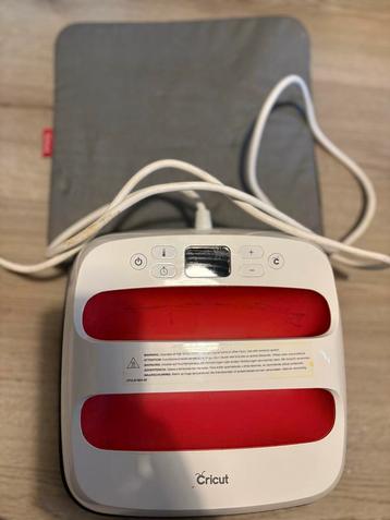 Cricut EasyPress - Perfect voor je projecten! beschikbaar voor biedingen