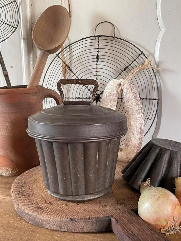 Brocante oude poffert bakvorm, Antiek en Kunst, Curiosa en Brocante, Verzenden